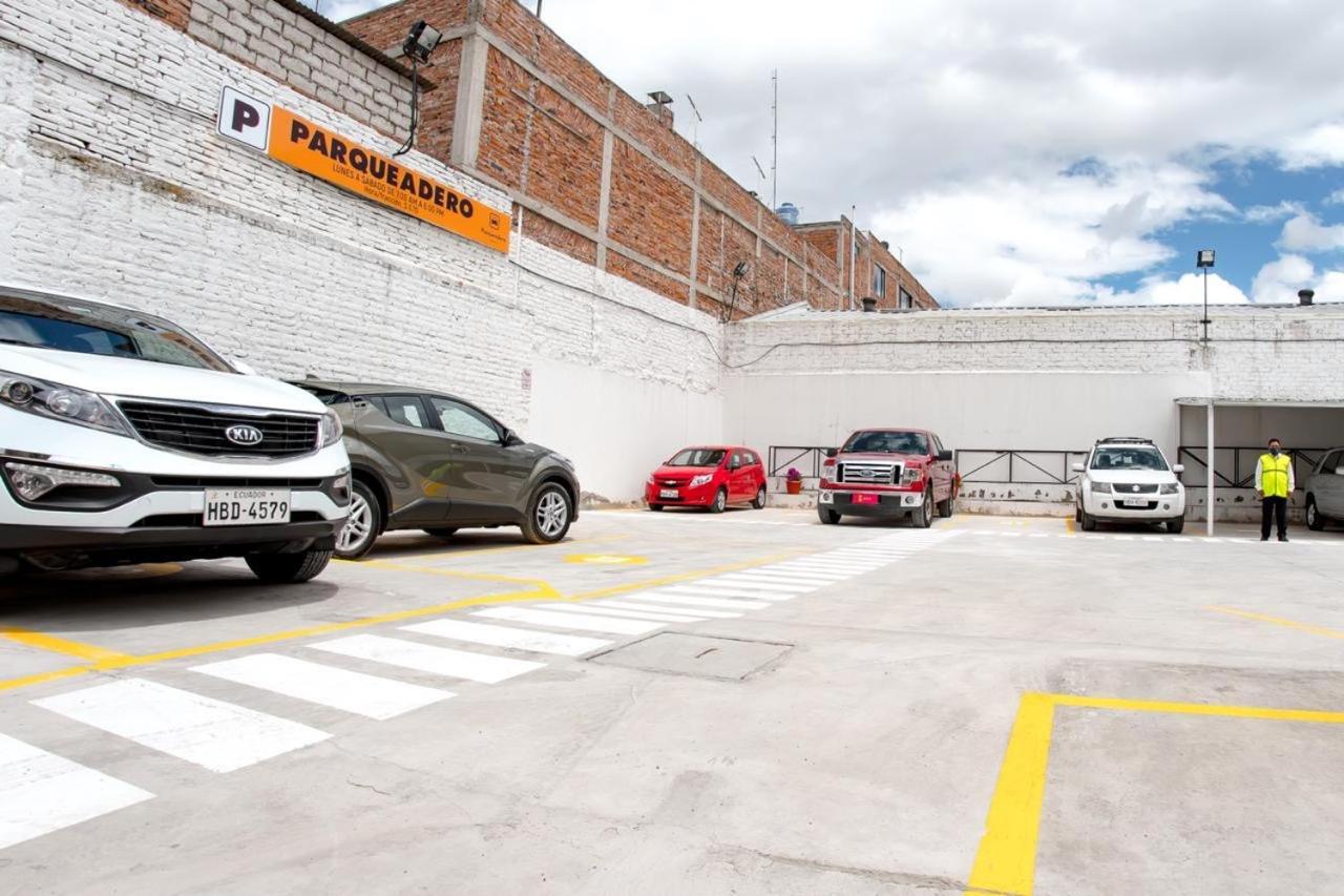 Wanderlot - Hotel Plaza Central Riobamba Kültér fotó