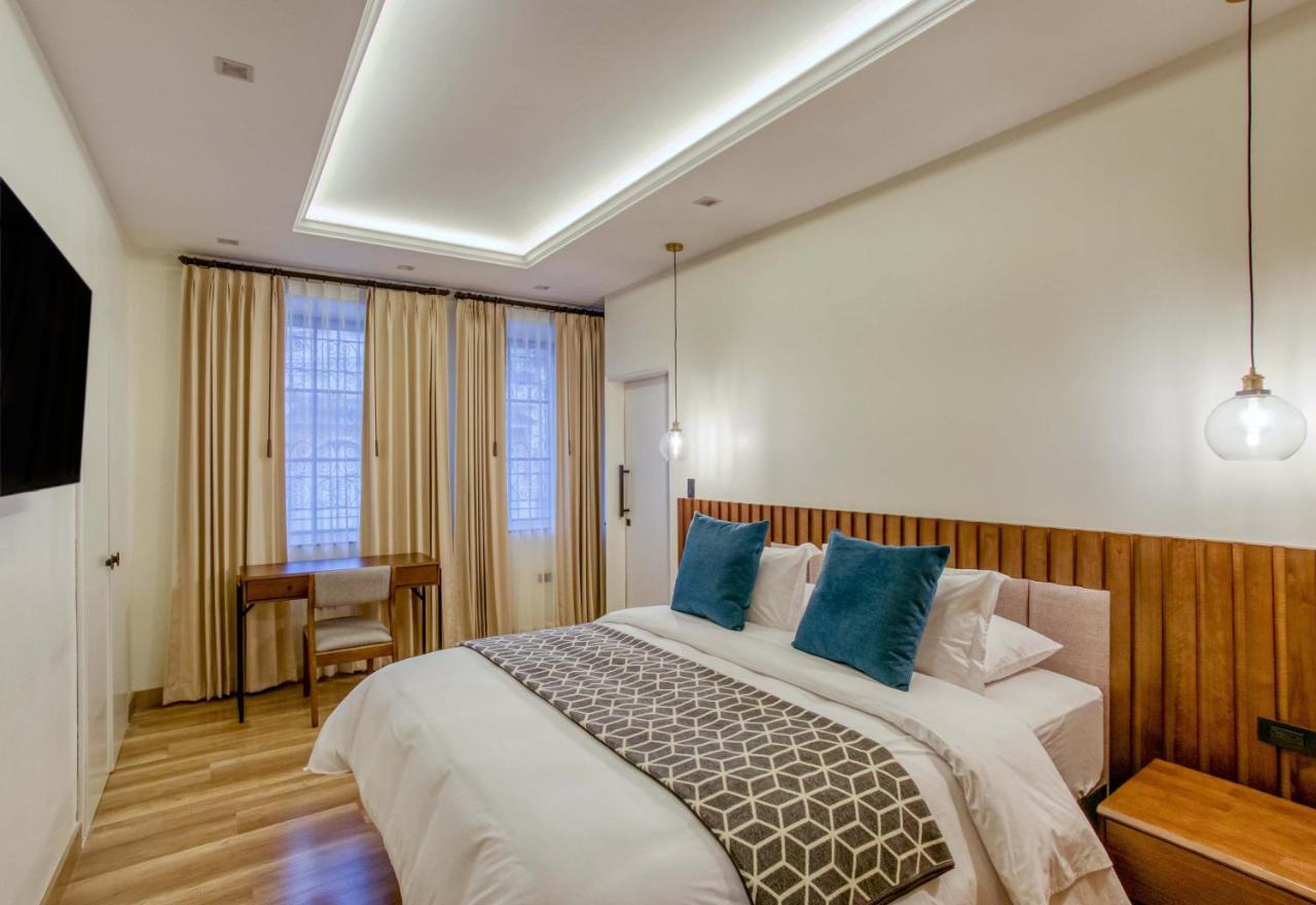 Wanderlot - Hotel Plaza Central Riobamba Kültér fotó
