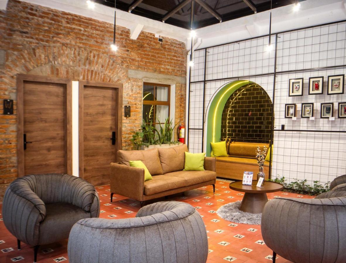 Wanderlot - Hotel Plaza Central Riobamba Kültér fotó
